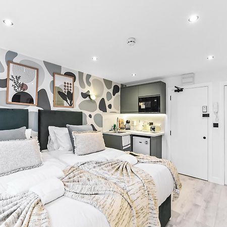 Chic & Trendy Designer Studio With Full Kitchen Londýn Exteriér fotografie
